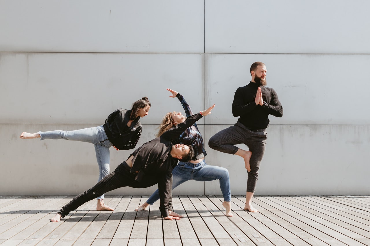Quelle est la différence entre le yoga et pilates ? Yogis on Roadtrip
